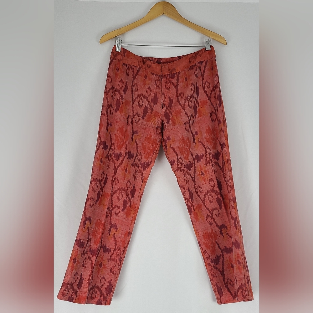Anthropologie 100% Silk Cropped Pants, Red Pattern, size 4